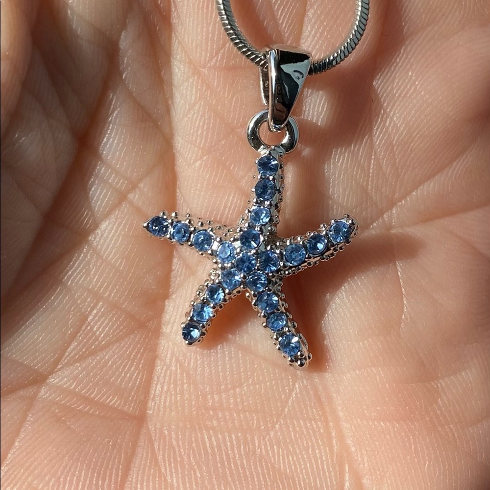 Starfish necklace